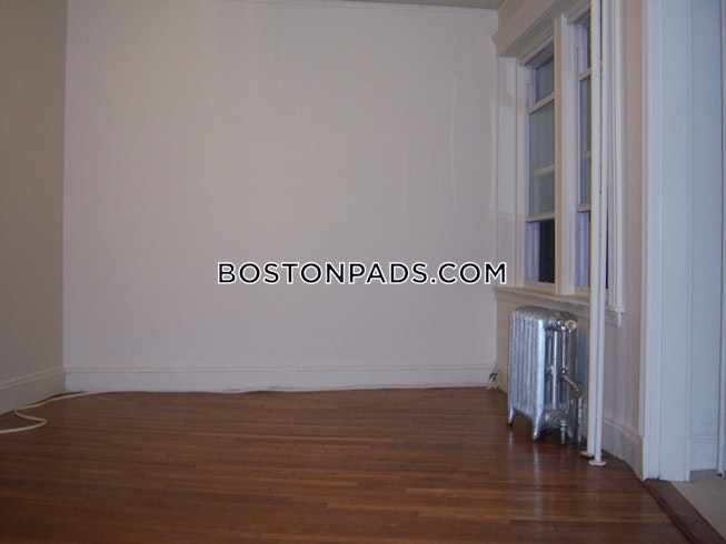 Boston - $2,775 /mo