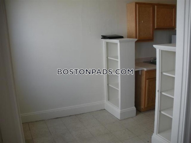 Boston - $2,875 /mo