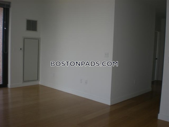 Boston - $4,090 /mo