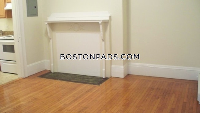 Boston - $3,400 /mo