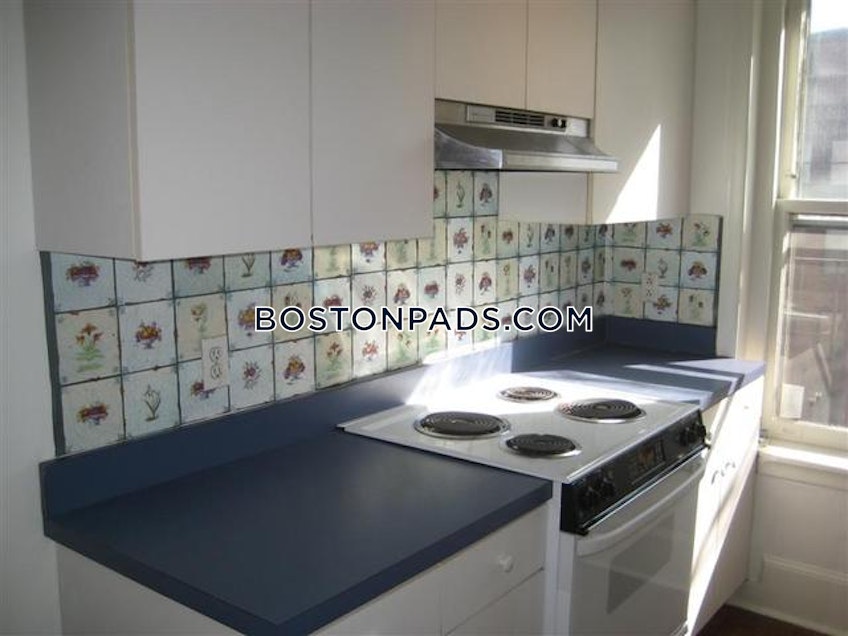 Boston - $3,100 /month