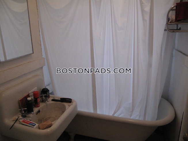 Boston - $1,995 /mo