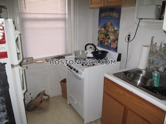 Boston - $1,995 /mo