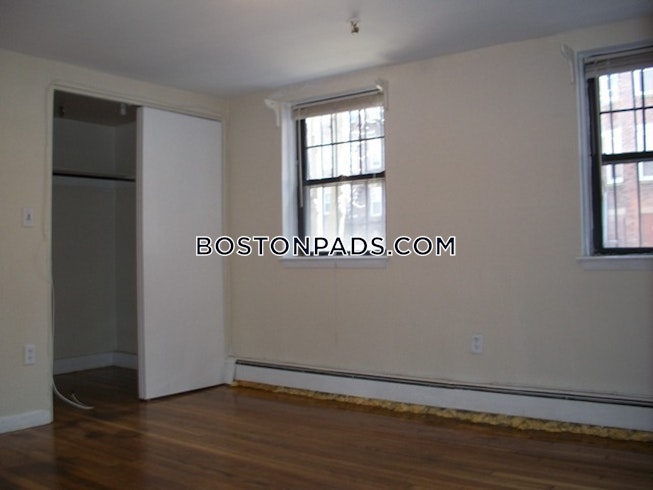 Boston - $3,100 /mo