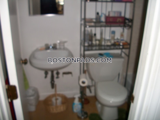 Boston - $1,645 /mo