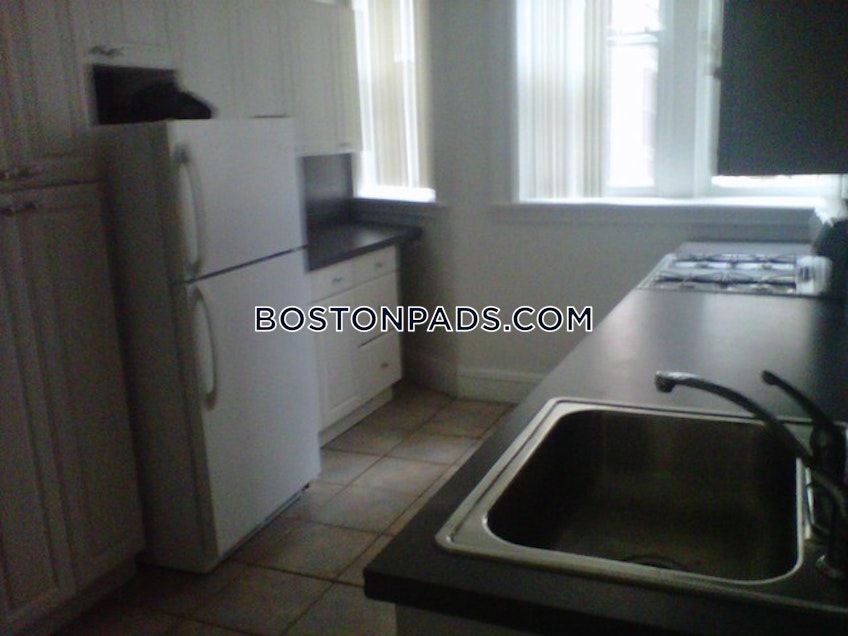 Boston - $2,375 /month