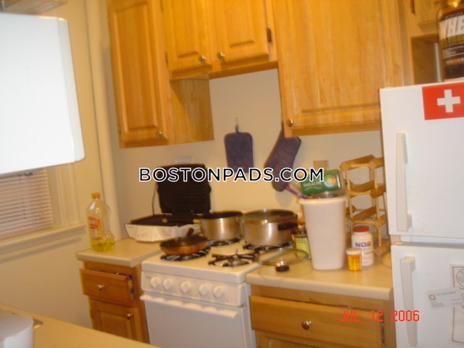 Boston - $2,400 /mo