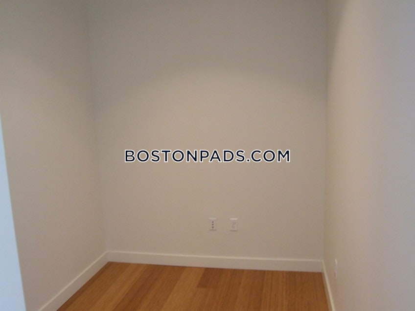 Boston - $4,058 /month