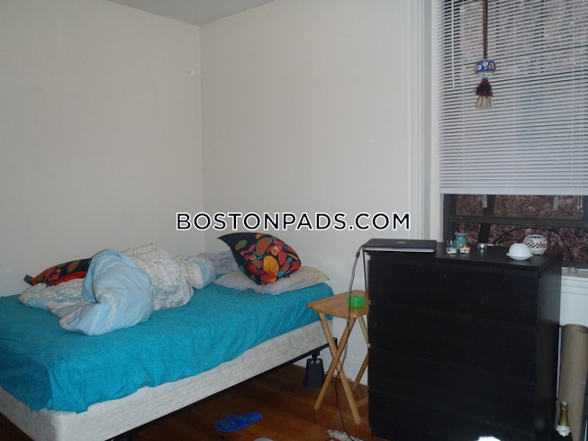 Boston - $2,950 /mo