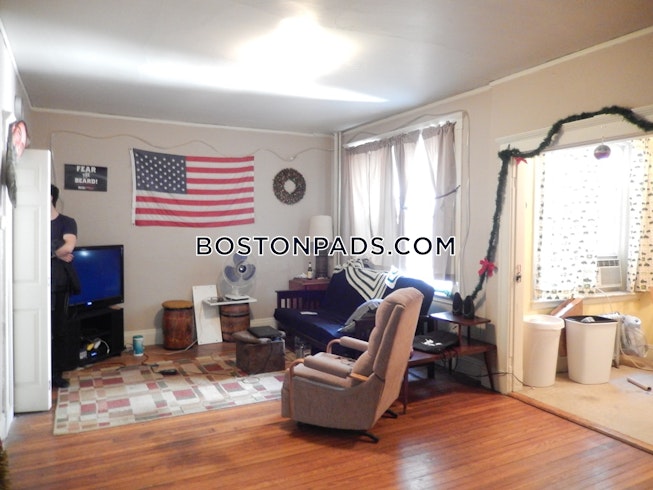 Boston - $1,875 /mo