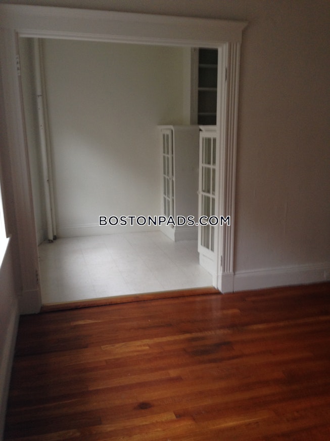 Boston - $2,775 /mo