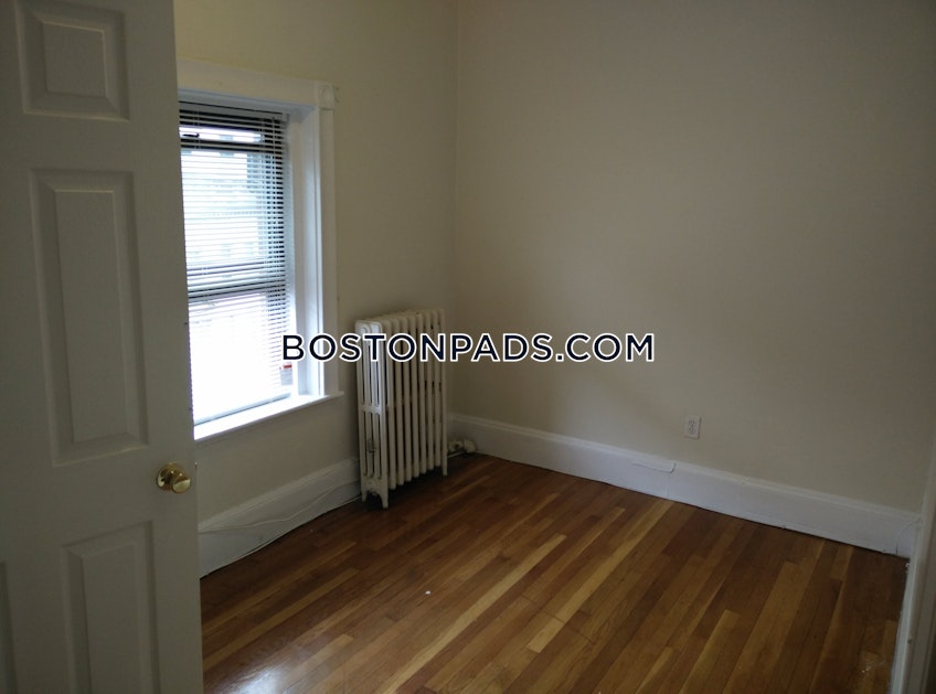 Boston - $3,300 /month