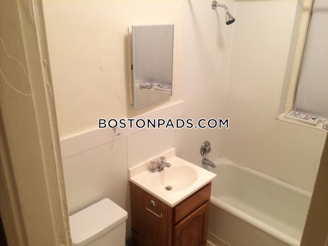 Boston - $2,875 /mo