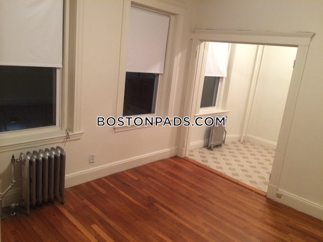 Boston - $2,875 /mo