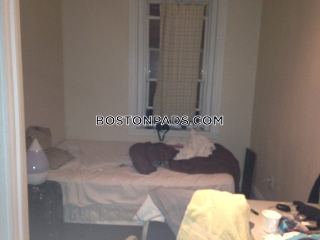 Boston - $3,400 /mo