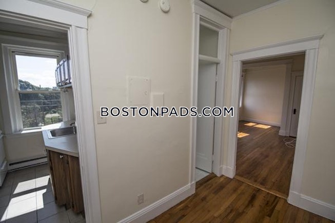 Boston - $2,045 /mo