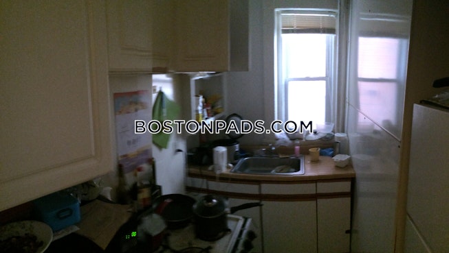 Boston - $3,000 /mo