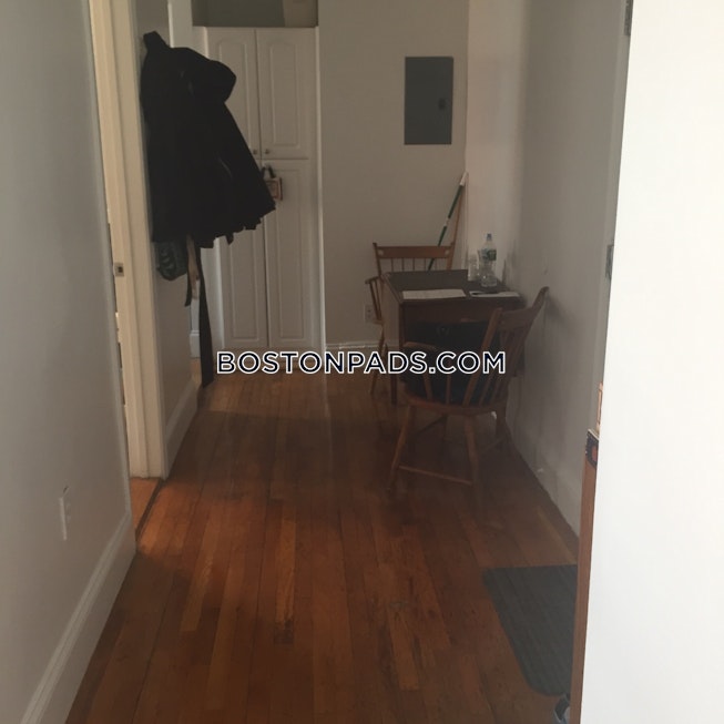 Boston - $2,250 /mo