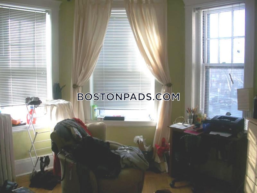 Boston - $4,500 /month