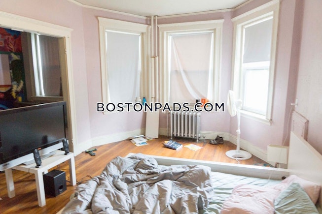 Boston - $1,875 /mo