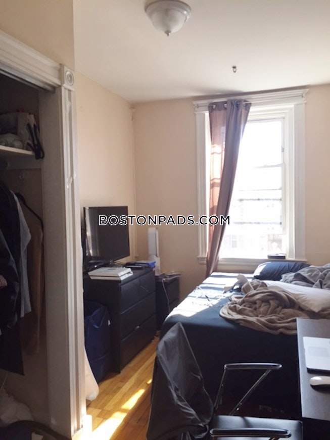 Boston - $3,400 /mo