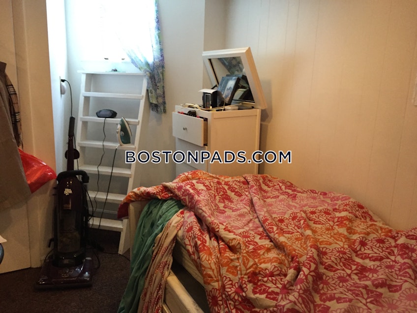 Boston - $1,350 /month