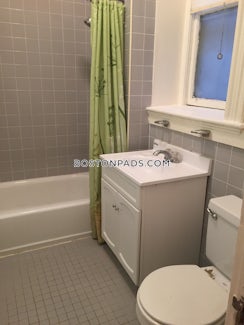 Boston, $2,800/mo