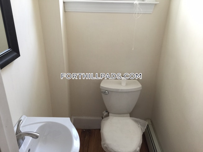 Boston - $2,750 /mo