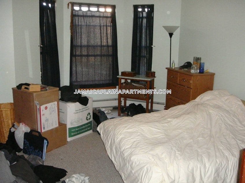 Boston - $2,500 /month