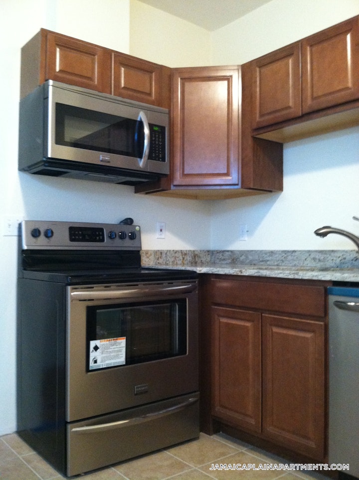 jamaica-plain-4-bed-2-bath-boston-boston-4400-5442662 