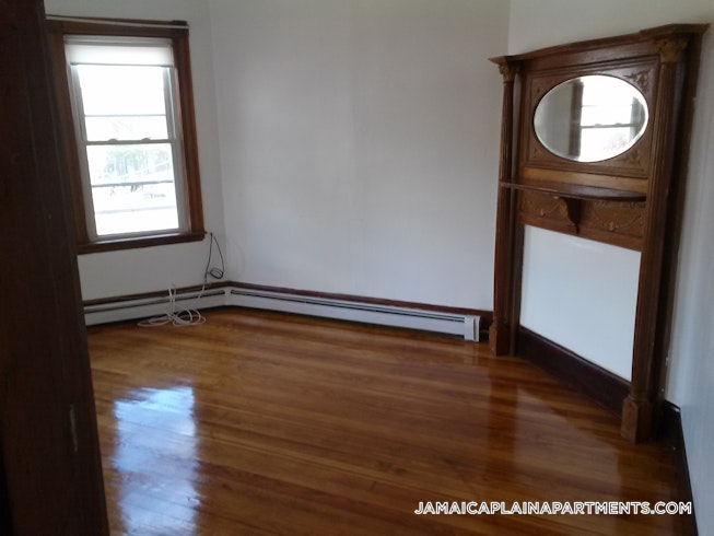 Boston - $3,800 /mo