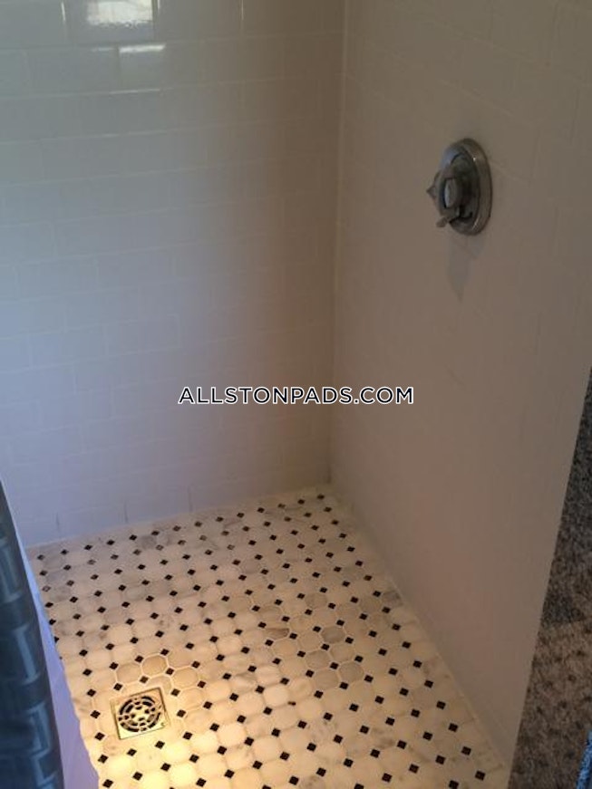 Boston - $5,750 /mo