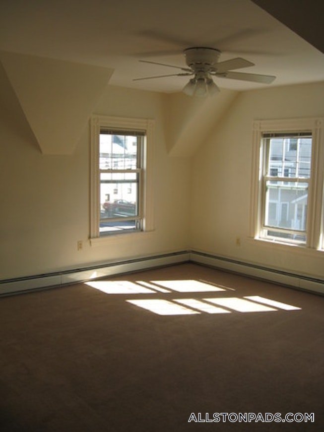 Boston - $4,200 /mo