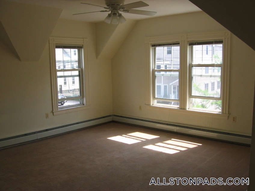 Boston - $4,200 /month