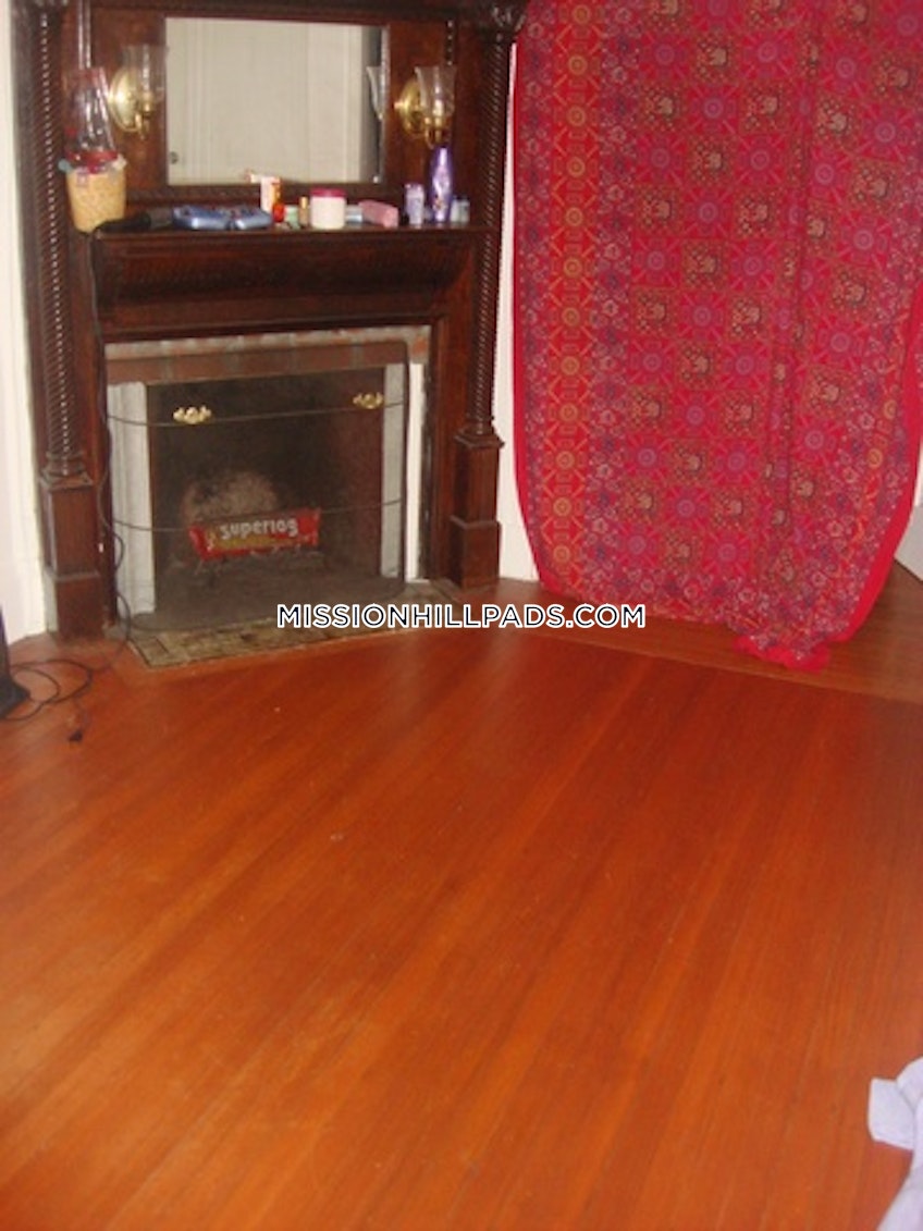 Boston - $3,100+ /month