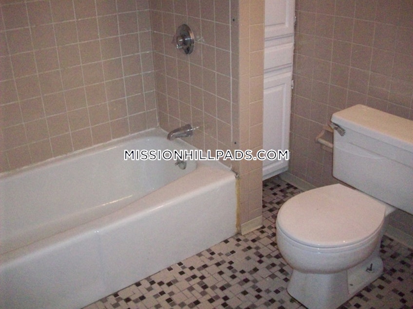 Boston - $3,100+ /month