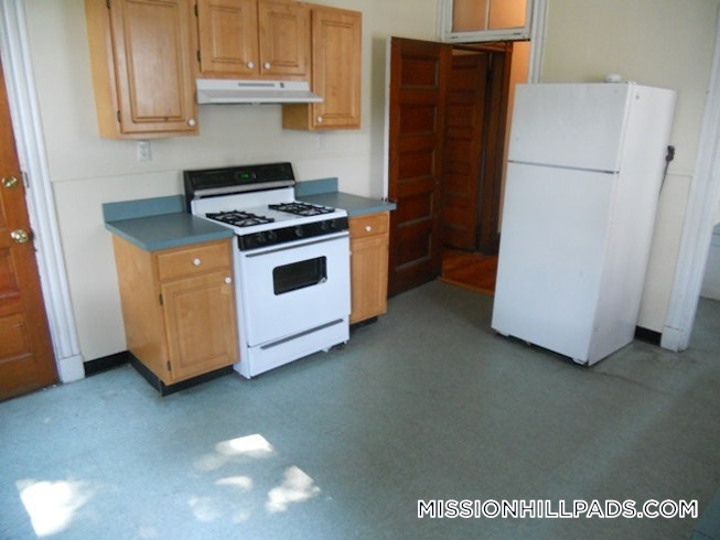 Roxbury Crossing - $6,000 /mo