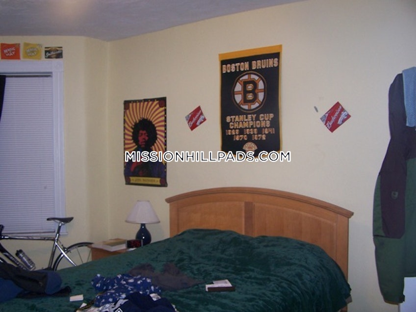 Boston - $4,000 /month