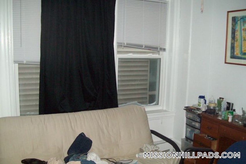 Boston - $5,900 /month