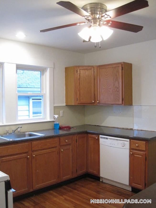 Roxbury Crossing - $6,570 /mo