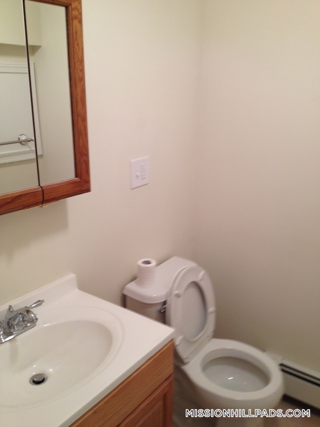 Roxbury Crossing - $3,600 /mo