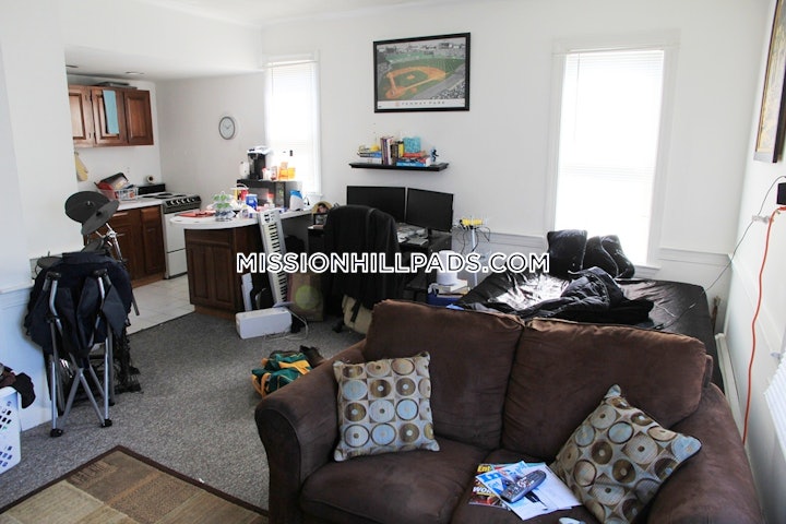 mission-hill-deal-alert-studio-bed-1-bath-apartment-in-south-huntington-ave-boston-2000-4070073 