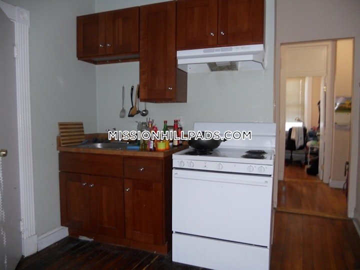 mission-hill-apartment-for-rent-2-bedrooms-1-bath-boston-3750-4632706 