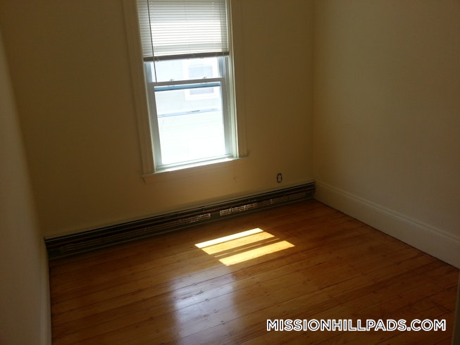 Roxbury Crossing - $6,400 /mo