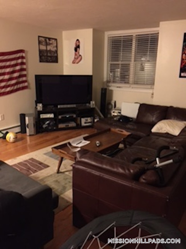 Boston - $6,700 /mo