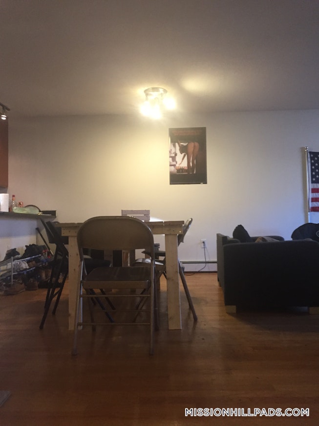 Boston - $6,700 /mo