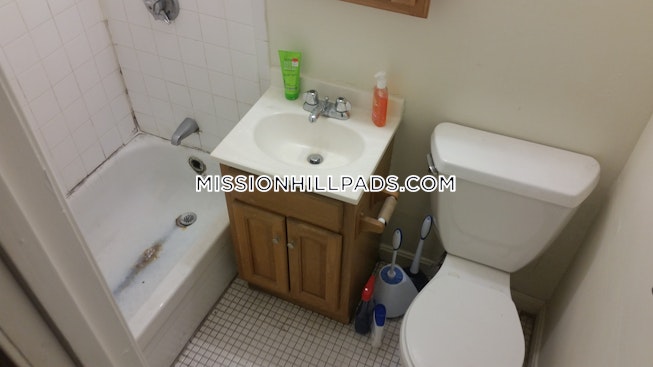 Roxbury Crossing - $1,775 /mo