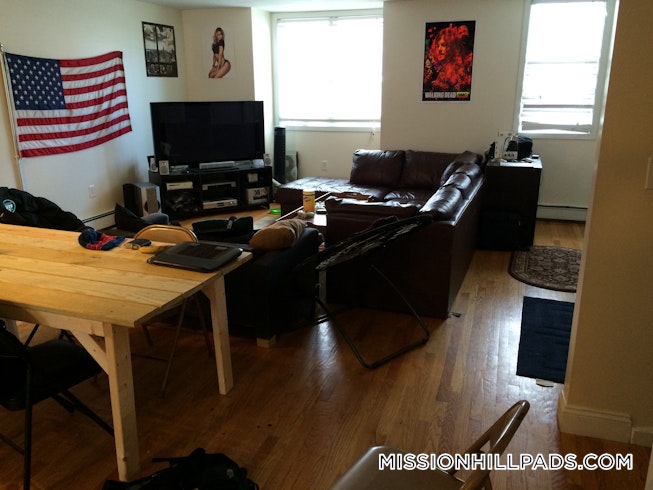 Boston - $6,700 /mo