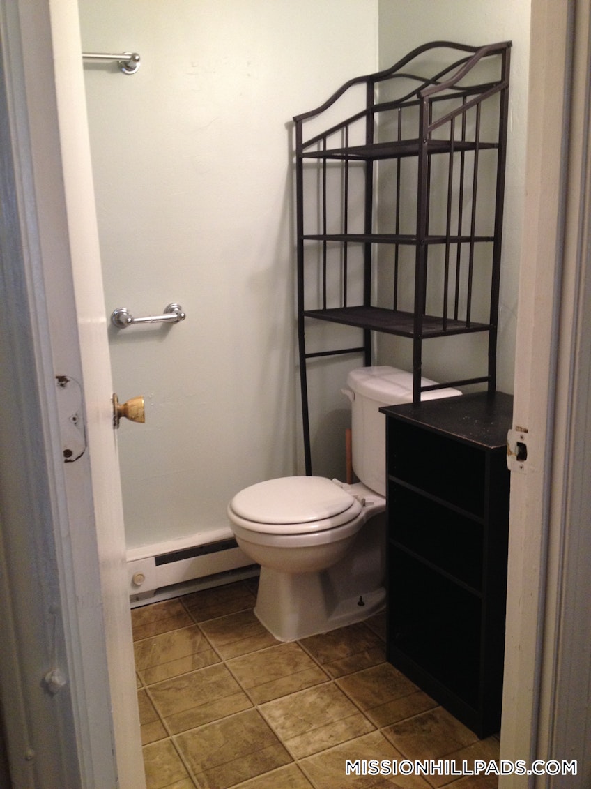 Boston - $2,495 /month