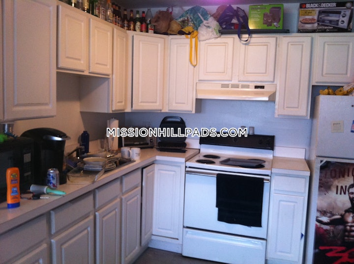 mission-hill-apartment-for-rent-2-bedrooms-1-bath-boston-3200-4617236 